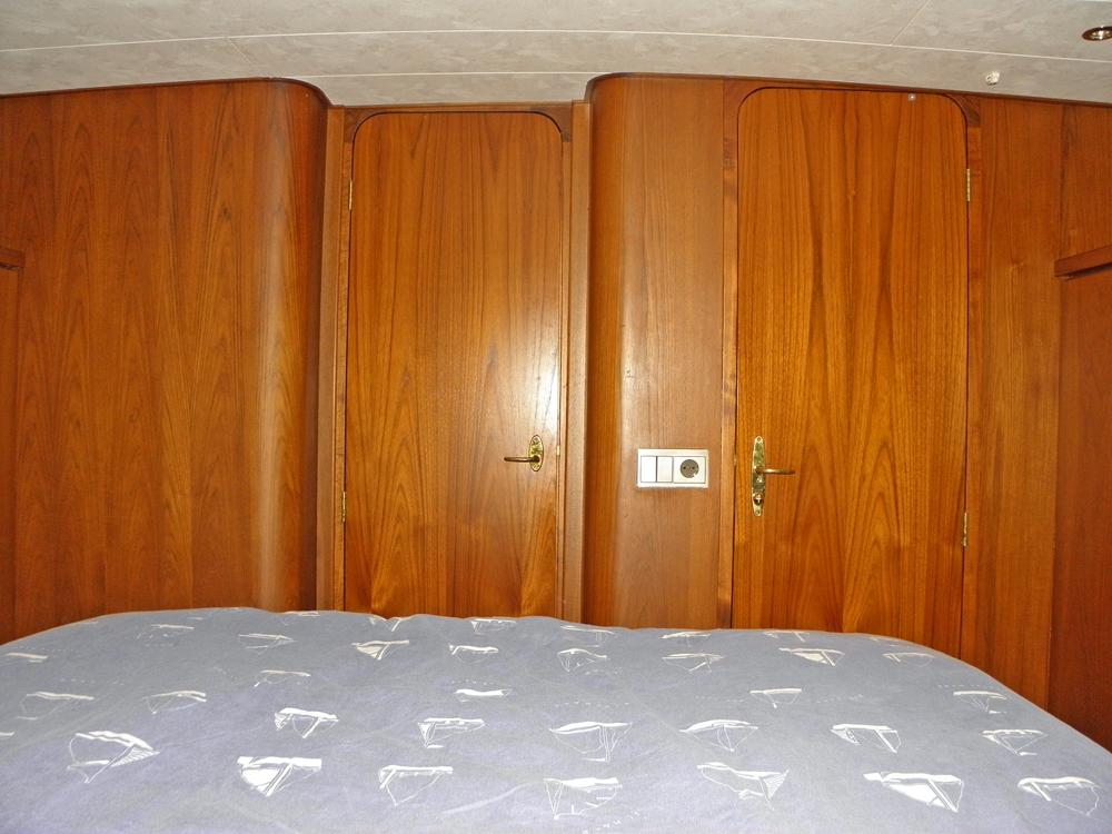 Aft cabin, Accommodation